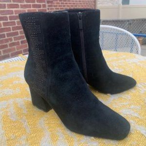 Donald J. Pliner Black woman's suede boots